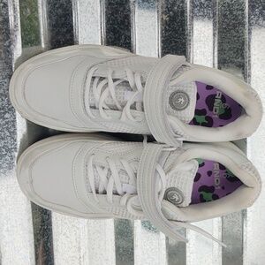 AND1 Velcro sneakers